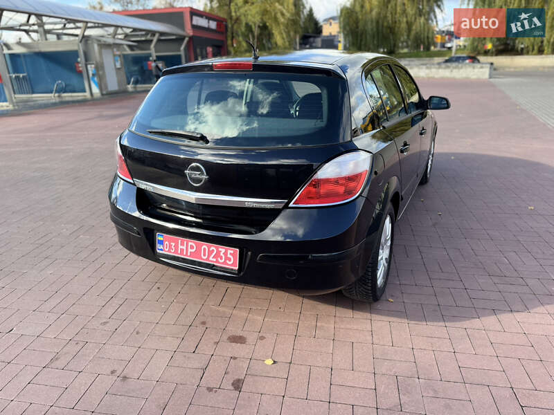 Хэтчбек Opel Astra 2005 в Ровно фото 6 Хэтчбек Opel Astra 2005 в Ровно