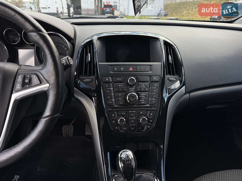 Универсал Opel Astra 2016 в Тернополе