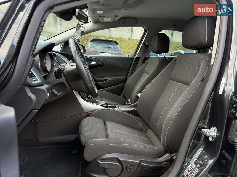 Универсал Opel Astra 2016 в Тернополе