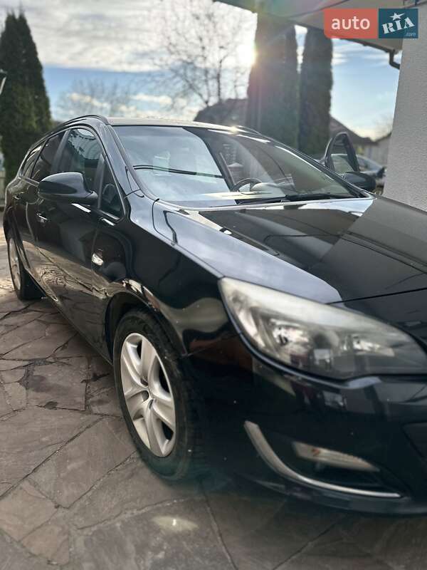 Универсал Opel Astra 2012 в Черновцах фото 5 Универсал Opel Astra 2012 в Черновцах