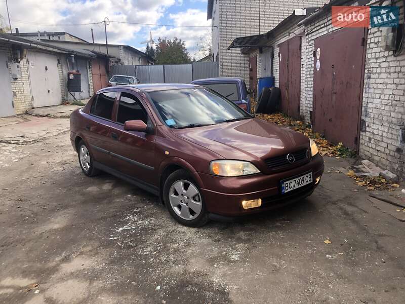 Седан Opel Astra 2001 в Львове