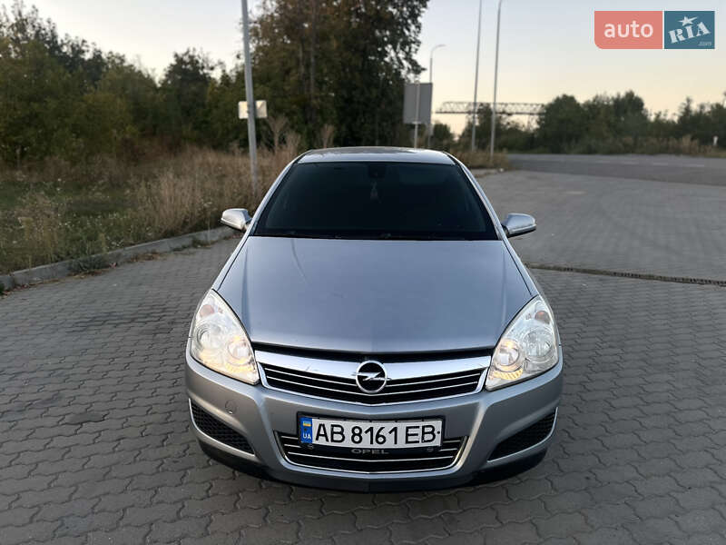 Хетчбек Opel Astra 2007 в Тульчині