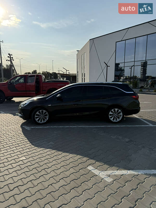 Універсал Opel Astra 2016 в Луцьку