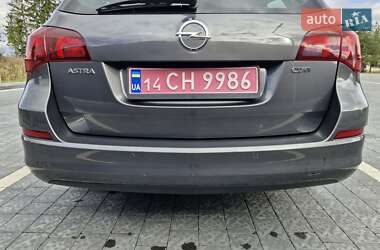 Универсал Opel Astra 2010 в 