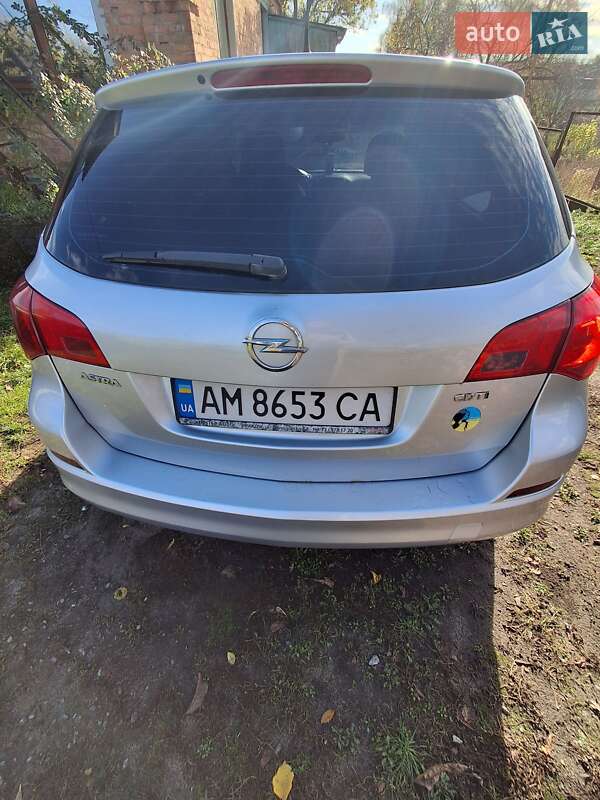 Универсал Opel Astra 2011 в Коростене фото 2 Универсал Opel Astra 2011 в Коростене
