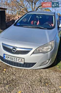 Универсал Opel Astra 2011 в Коростене Универсал Opel Astra 2011 в Коростене
