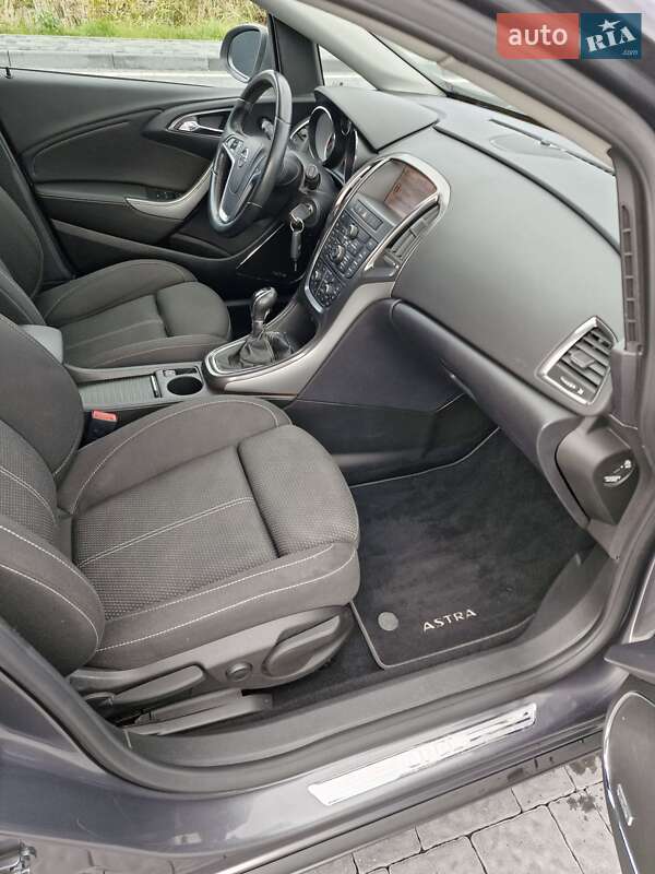 Универсал Opel Astra 2010 в Самборе фото 38 Универсал Opel Astra 2010 в Самборе
