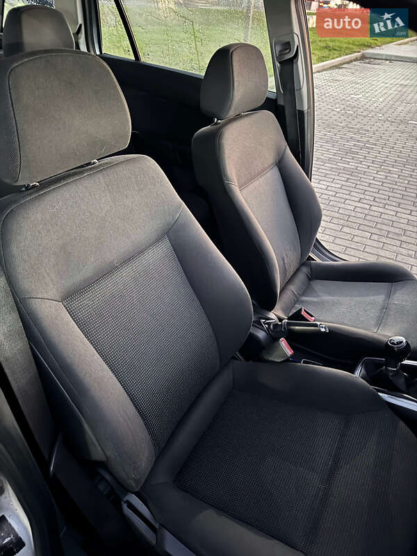 Универсал Opel Astra 2009 в Луцке фото 11 Универсал Opel Astra 2009 в Луцке