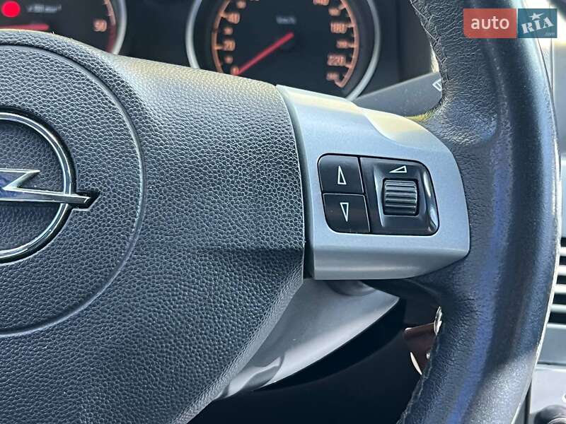 Универсал Opel Astra 2010 в Киеве фото 21 Универсал Opel Astra 2010 в Киеве