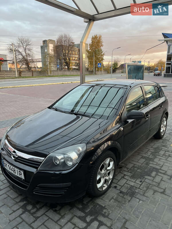 Хетчбек Opel Astra 2006 в Рівному фото Хетчбек Opel Astra 2006 в Рівному