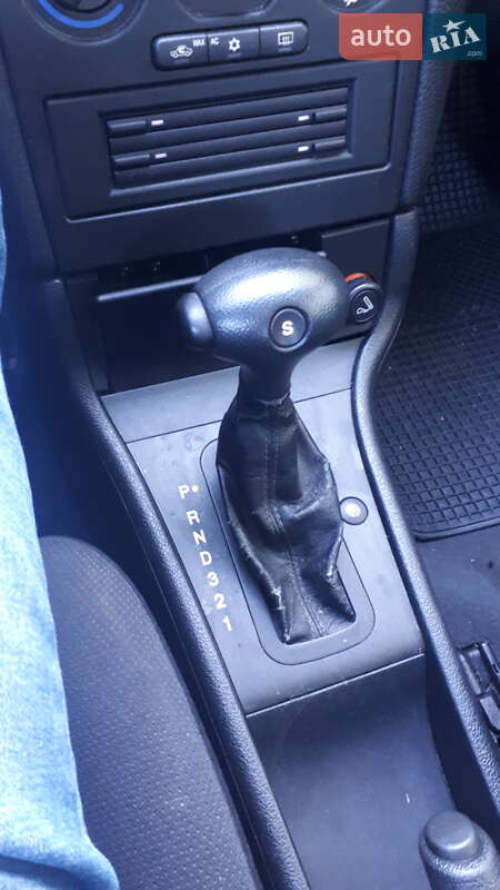 Хэтчбек Opel Astra 2001 в Ужгороде