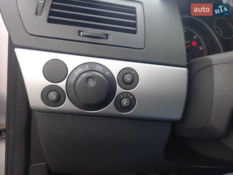 Универсал Opel Astra 2010 в Черкассах