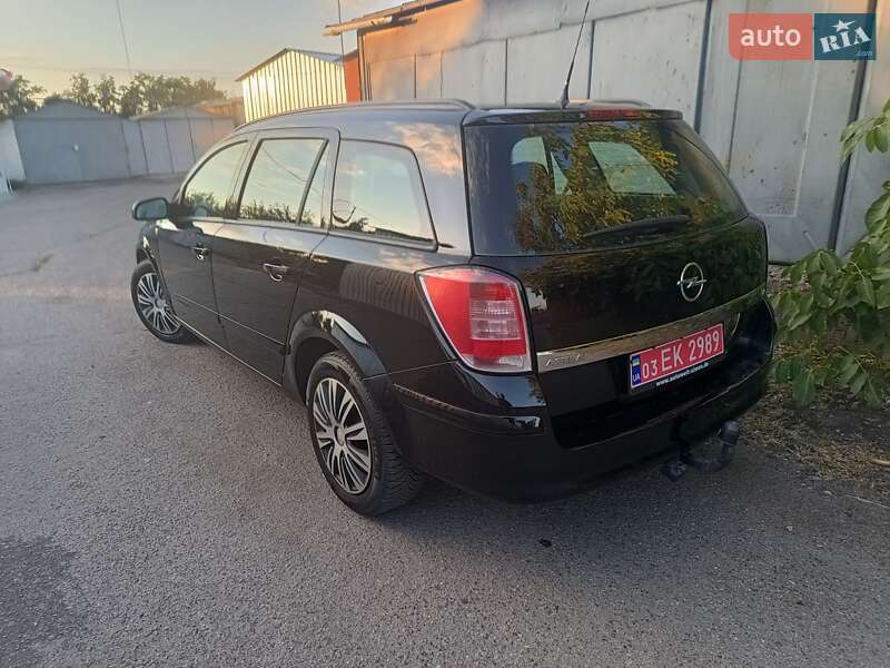 Универсал Opel Astra 2007 в Черкассах