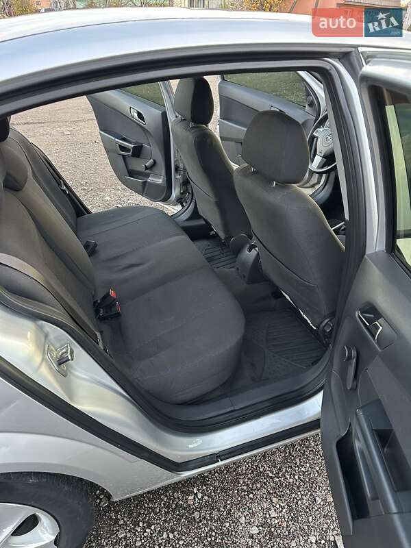 Седан Opel Astra 2012 в Козельце фото 12 Седан Opel Astra 2012 в Козельце