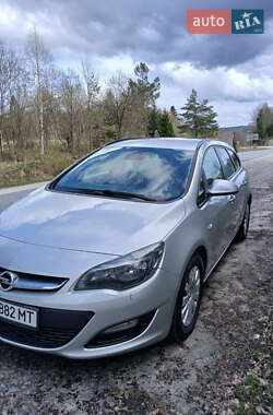 Универсал Opel Astra 2013 в Бориславе
