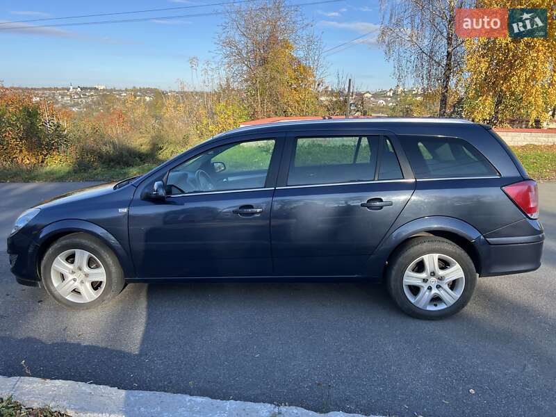 Универсал Opel Astra 2009 в Жмеринке