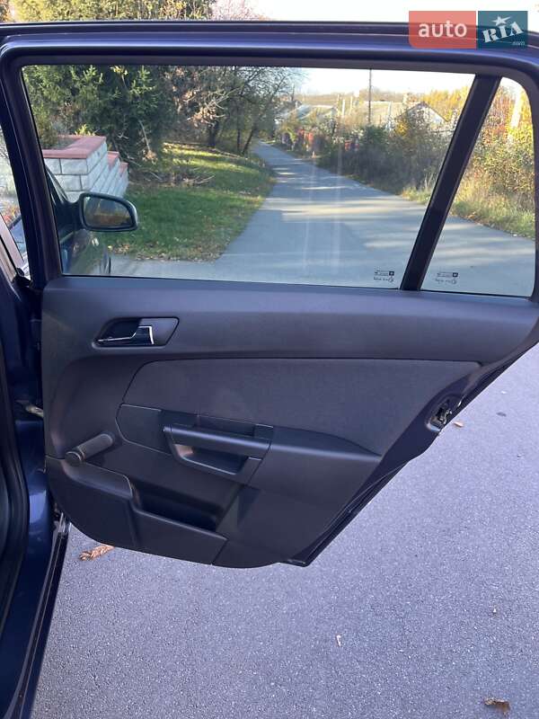 Универсал Opel Astra 2009 в Жмеринке