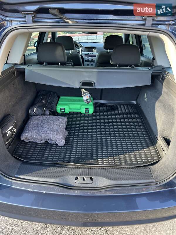 Универсал Opel Astra 2009 в Жмеринке