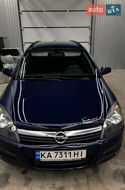 Универсал Opel Astra 2006 в Киеве