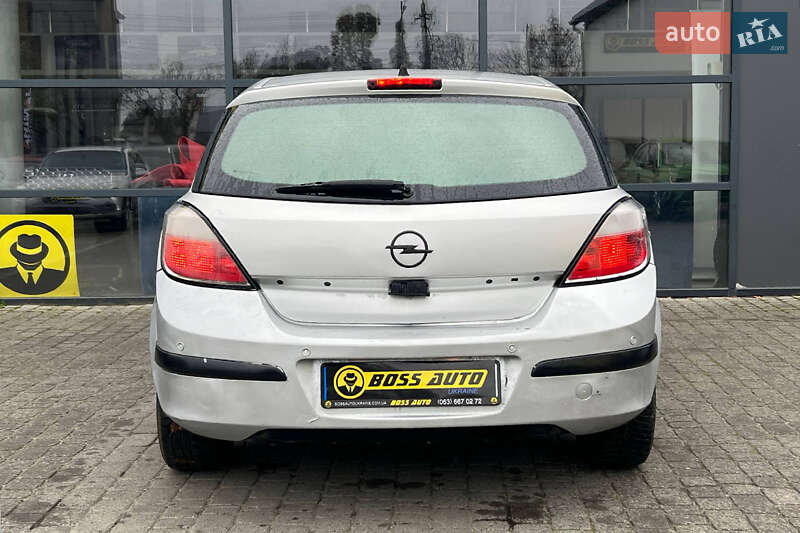 Хэтчбек Opel Astra 2005 в Ивано-Франковске