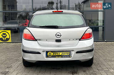 Хетчбек Opel Astra 2005 в 