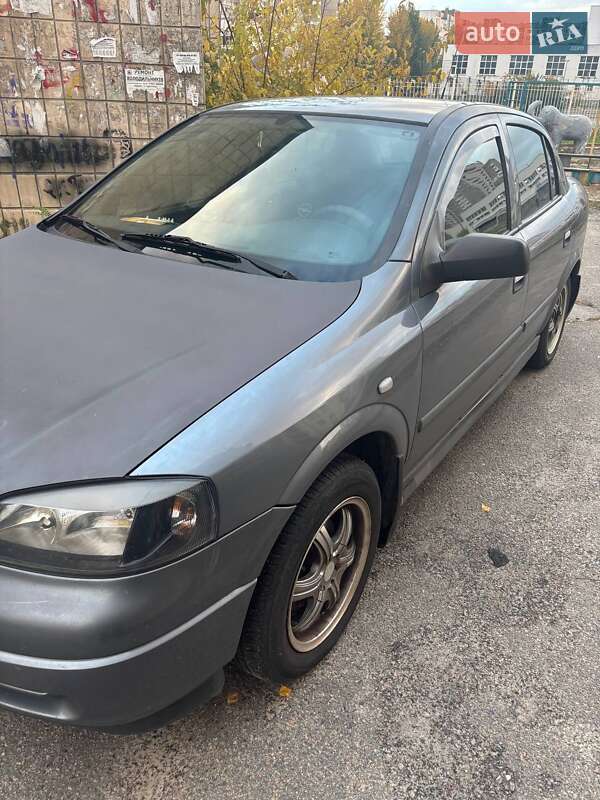 Седан Opel Astra 2007 в Киеве