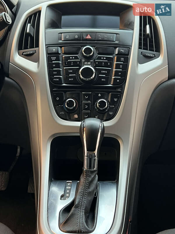 Універсал Opel Astra 2011 в Києві фото 15 Універсал Opel Astra 2011 в Києві