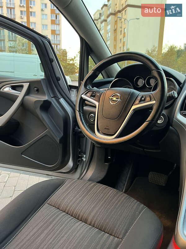 Універсал Opel Astra 2011 в Києві фото 16 Універсал Opel Astra 2011 в Києві