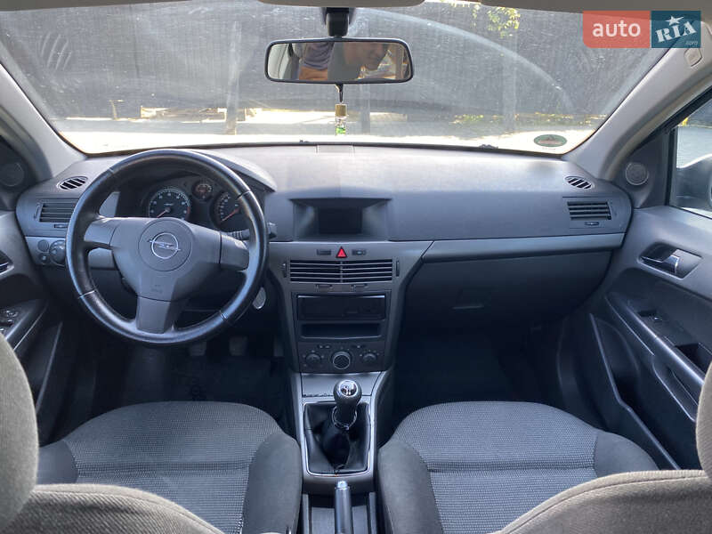 Универсал Opel Astra 2004 в Шепетовке
