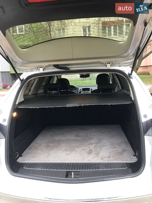 Универсал Opel Astra 2013 в Ивано-Франковске