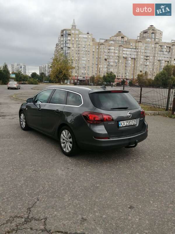Универсал Opel Astra 2011 в Киеве фото 5 Универсал Opel Astra 2011 в Киеве