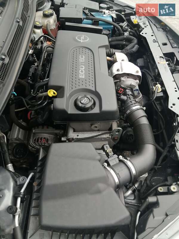 Универсал Opel Astra 2011 в Киеве фото 16 Универсал Opel Astra 2011 в Киеве