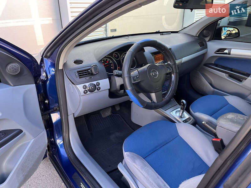 Хэтчбек Opel Astra 2005 в Киеве фото 2 Хэтчбек Opel Astra 2005 в Киеве