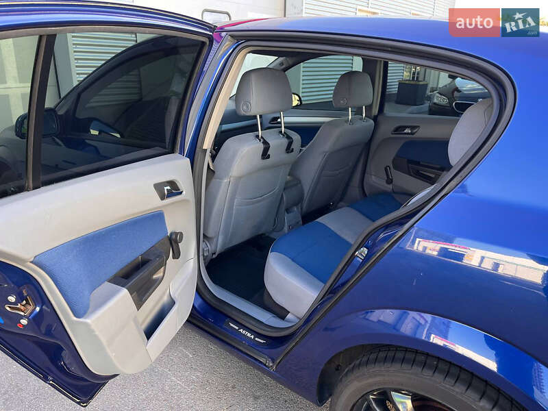 Хэтчбек Opel Astra 2005 в Киеве фото 4 Хэтчбек Opel Astra 2005 в Киеве