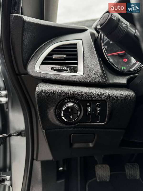 Хэтчбек Opel Astra 2010 в Черкассах