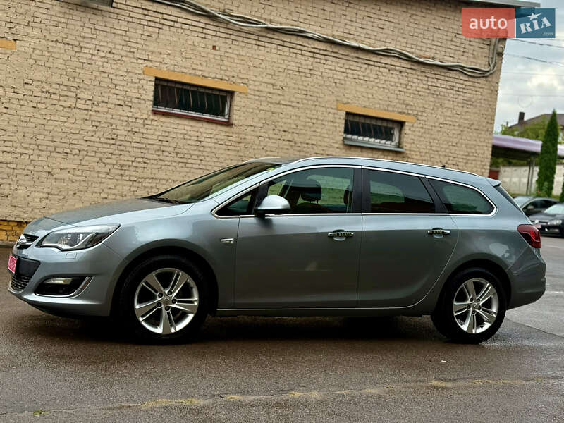 Универсал Opel Astra 2013 в Ровно фото 12 Универсал Opel Astra 2013 в Ровно