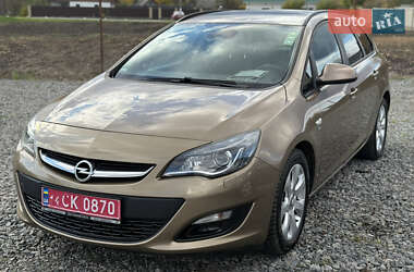 Универсал Opel Astra 2013 в Умани