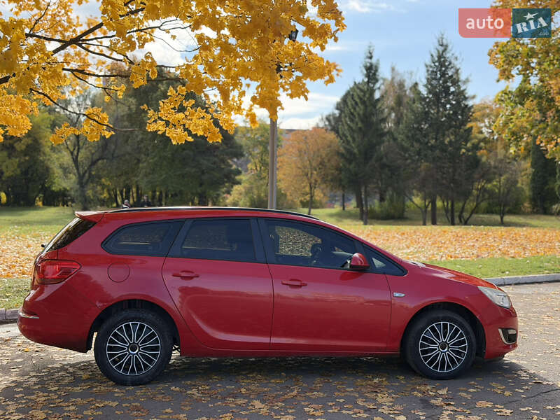 Универсал Opel Astra 2013 в Ровно фото 32 Универсал Opel Astra 2013 в Ровно