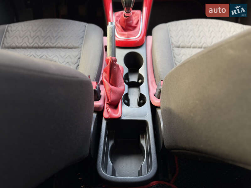 Универсал Opel Astra 2013 в Ровно фото 45 Универсал Opel Astra 2013 в Ровно