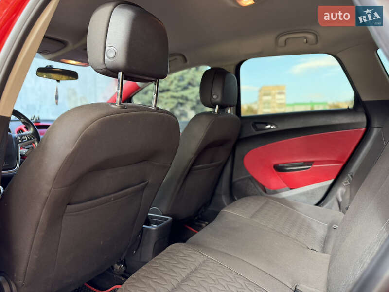 Универсал Opel Astra 2013 в Ровно фото 70 Универсал Opel Astra 2013 в Ровно