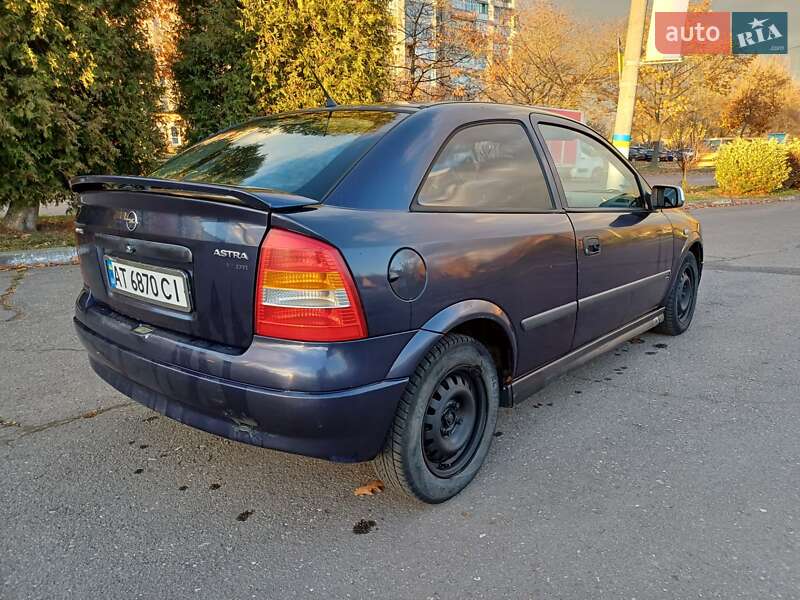 Купе Opel Astra 2000 в Калуше