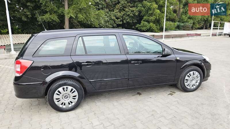 Універсал Opel Astra 2008 в Вінниці