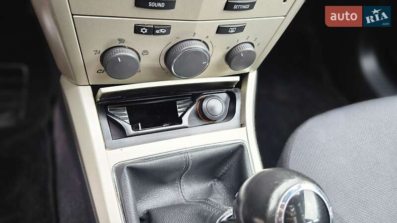 Універсал Opel Astra 2008 в Вінниці