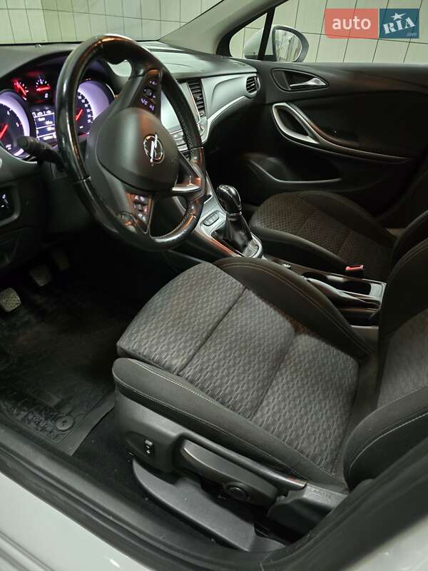 Универсал Opel Astra 2017 в Бердичеве