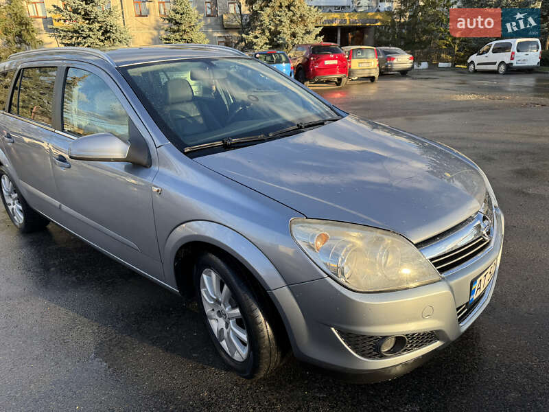 Универсал Opel Astra 2007 в Ивано-Франковске