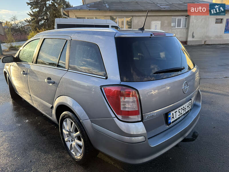 Универсал Opel Astra 2007 в Ивано-Франковске