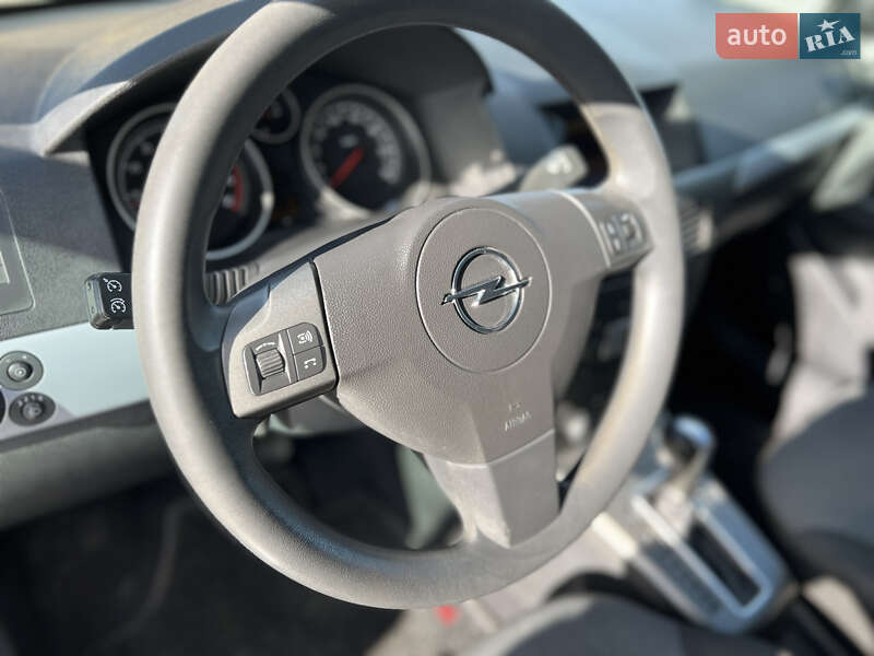 Хэтчбек Opel Astra 2005 в Ивано-Франковске фото 44 Хэтчбек Opel Astra 2005 в Ивано-Франковске