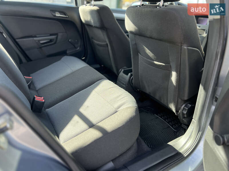 Хэтчбек Opel Astra 2005 в Ивано-Франковске фото 62 Хэтчбек Opel Astra 2005 в Ивано-Франковске