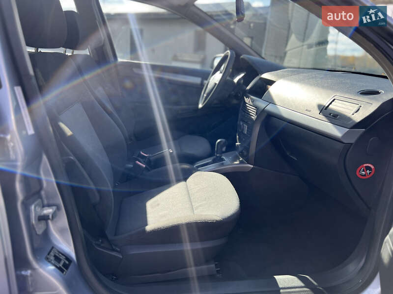 Хэтчбек Opel Astra 2005 в Ивано-Франковске фото 68 Хэтчбек Opel Astra 2005 в Ивано-Франковске