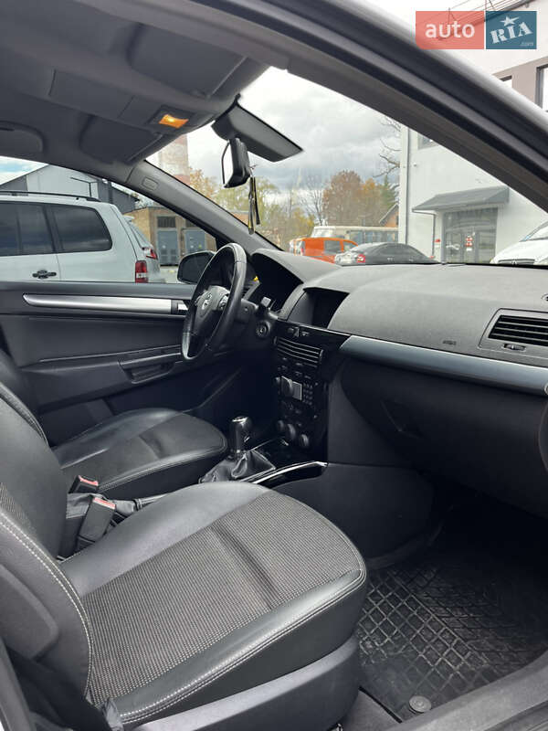 Универсал Opel Astra 2008 в Трускавце